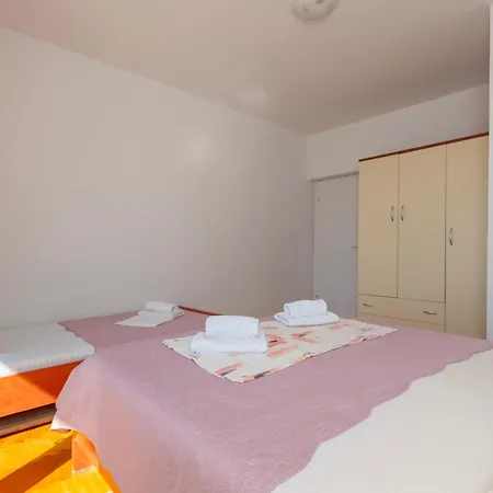 Apartment Karlo