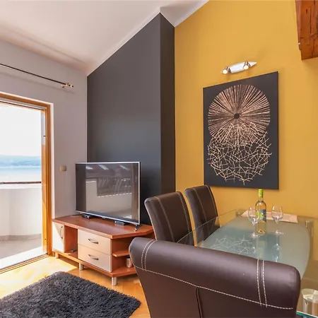 Apartment Karlo *
