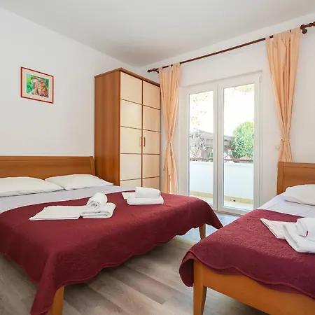Apartment Karlo